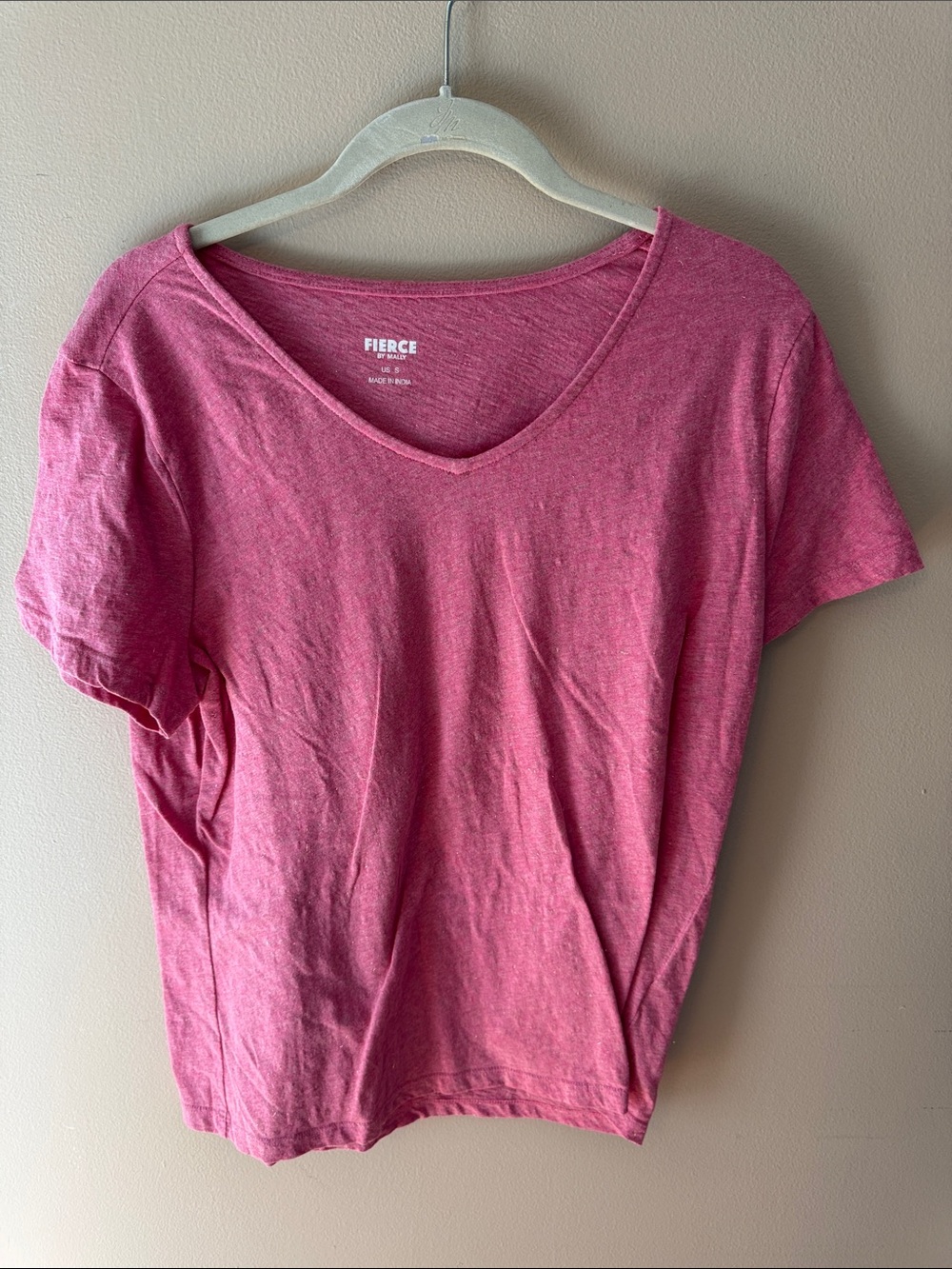 Mally Beauty Heathered Rose V-Neck Short Sleeve Tee